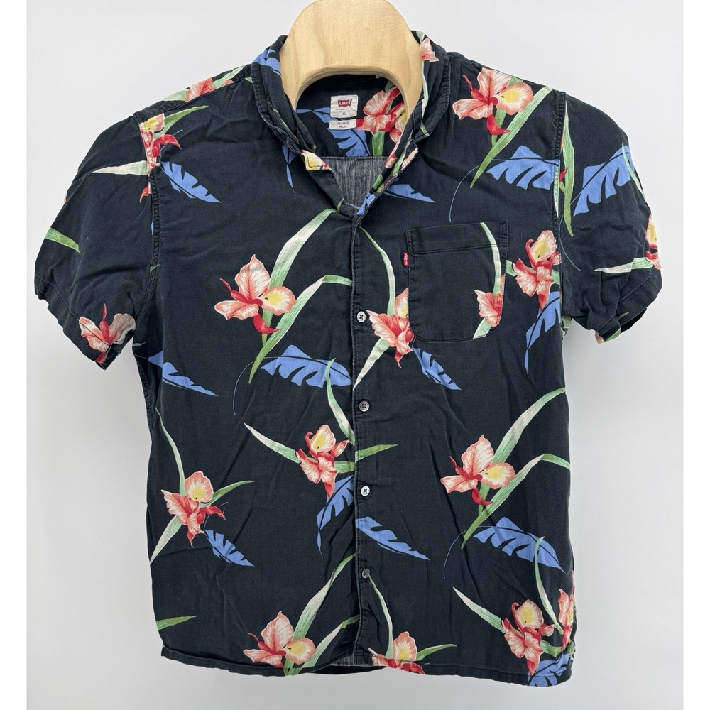 Levi's Hawaiian Shirt Men's Size XL Relaxed Fit Floral Tropical Beach Aloha